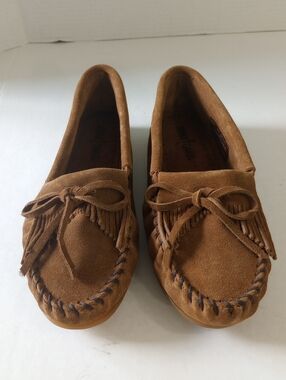 Minnetonka Chestnut Suede Fringe Moccasins with Bow